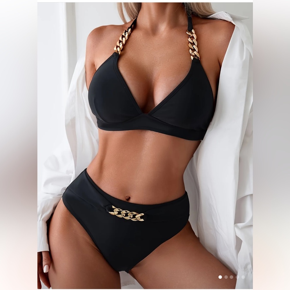 Black V-Neck Knotted Bikini Set with High-Waisted Bottoms